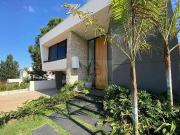 Casa / Sobrado para Venda em Carapicuíba/SP Granja Viana...