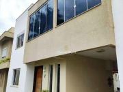 Casa / Sobrado para Venda em Cascavel/PR Country 3 Quartos