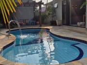 Casa / Sobrado para Venda em Cascavel/PR FAG 5 Quartos