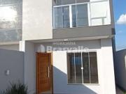 Casa / Sobrado para Venda em Cascavel/PR Floresta 3 Quartos