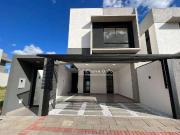 Casa / Sobrado para Venda em Cascavel/PR Recanto...