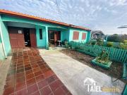 Casa / Sobrado para Venda em Cidreira/RS Centro 4 Quartos