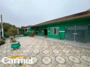 Casa / Sobrado para Venda em Cidreira/RS Centro 4 Quartos