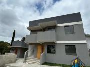 Casa / Sobrado para Venda em Colombo/PR Parque do Embu 2...