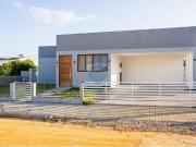 Casa / Sobrado para Venda em Conde/PB Carapibus 3 Quartos