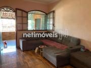 Casa / Sobrado para Venda em Contagem/MG Petrolândia 3...