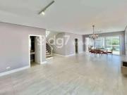 Casa / Sobrado para Venda em Cotia/SP Bosque do Vianna 4...