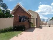 Casa / Sobrado para Venda em Cotia/SP Chácara Ondas...