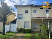 Casa / Sobrado para Venda em Cotia/SP Granja Viana 2 Quartos