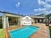 Casa / Sobrado para Venda em Cotia/SP Granja Viana 3 Quartos