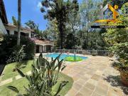 Casa / Sobrado para Venda em Cotia/SP Granja Viana 4 Quartos