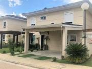 Casa / Sobrado para Venda em Cotia/SP Granja Viana 4 Quartos