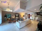 Casa / Sobrado para Venda em Cotia/SP Granja Viana 4 Quartos
