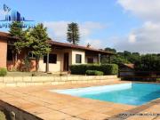 Casa / Sobrado para Venda em Cotia/SP Granja Viana 4 Quartos