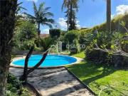 Casa / Sobrado para Venda em Cotia/SP Granja Viana 6 Quartos