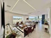 Casa / Sobrado para Venda em Cotia/SP Granja Viana 7 Quartos