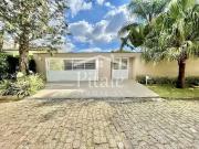 Casa / Sobrado para Venda em Cotia/SP Granja Viana II 2...