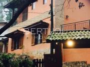 Casa / Sobrado para Venda em Cotia/SP Granja Viana II 4...
