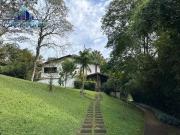 Casa / Sobrado para Venda em Cotia/SP Granja Viana II 4...