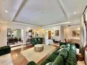 Casa / Sobrado para Venda em Cotia/SP Granja Viana II 5...