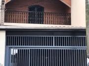 Casa / Sobrado para Venda em Cotia/SP Jardim Leonor 4...