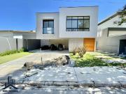 Casa / Sobrado para Venda em Cotia/SP Jardim Nossa...