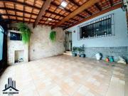 Casa / Sobrado para Venda em Cotia/SP Jardim Sabiá 2 Quartos