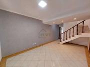 Casa / Sobrado para Venda em Cotia/SP Jardim Sabiá 2 Quartos