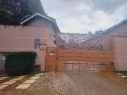 Casa / Sobrado para Venda em Cotia/SP Paisagem Casa...