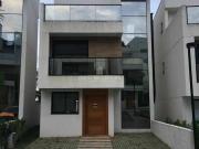 Casa / Sobrado para Venda em Cotia/SP Parque Rincão 3...