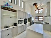 Casa / Sobrado para Venda em Cotia/SP Petit Village 4...