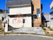 Casa / Sobrado para Venda em Cotia/SP Pitas 3 Quartos