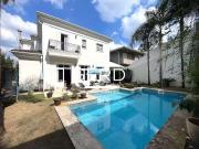 Casa / Sobrado para Venda em Cotia/SP Pitas 4 Quartos