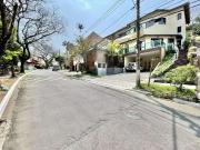 Casa / Sobrado para Venda em Cotia/SP São Paulo II 4 Quartos