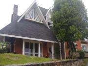 Casa / Sobrado para Venda em Cotia/SP São Paulo II 4 Quartos