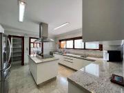 Casa / Sobrado para Venda em Cotia/SP São Paulo II 5 Quartos