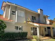 Casa / Sobrado para Venda em Cotia/SP Vila Hortência 3...