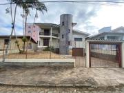 Casa / Sobrado para Venda em Criciúma/SC Pinheirinho 4...