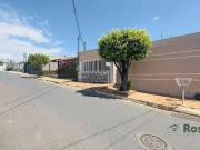 Casa / Sobrado para Venda em Cuiabá/MT Jardim das...