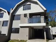 Casa / Sobrado para Venda em Curitiba/PR Abranches 3 Quartos