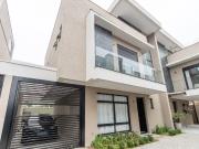 Casa / Sobrado para Venda em Curitiba/PR Água Verde 3...