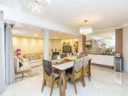 Casa / Sobrado para Venda em Curitiba/PR Água Verde 3... Casa / Sobrado para Venda em Curitiba/PR Água Verde 3...