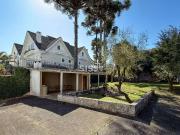 Casa / Sobrado para Venda em Curitiba/PR Água Verde 7...