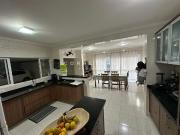 Casa / Sobrado para Venda em Curitiba/PR Ahú 4 Quartos