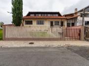 Casa / Sobrado para Venda em Curitiba/PR Bacacheri 4 Quartos