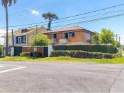 Casa / Sobrado para Venda em Curitiba/PR Barreirinha 3...
