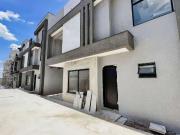 Casa / Sobrado para Venda em Curitiba/PR Boqueirão 3 Quartos