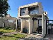 Casa / Sobrado para Venda em Curitiba/PR Boqueirão 4 Quartos