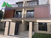 Casa / Sobrado para Venda em Curitiba/PR Boqueirão 4 Quartos