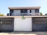 Casa / Sobrado para Venda em Curitiba/PR Cajuru 5 Quartos